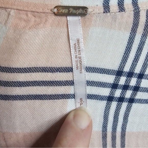 Free People pink button down shirt with blue cotton backing size small - Picture 4 of 4